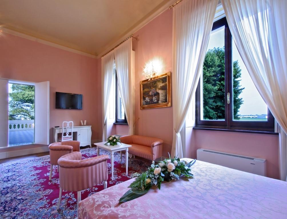 Hotel Villa Borghesi Corte dei Cortesi Zimmer foto
