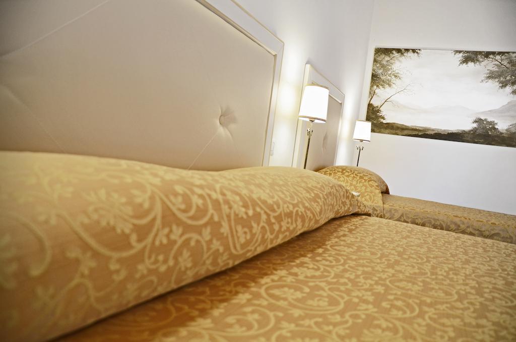 Hotel Villa Borghesi Corte dei Cortesi Zimmer foto